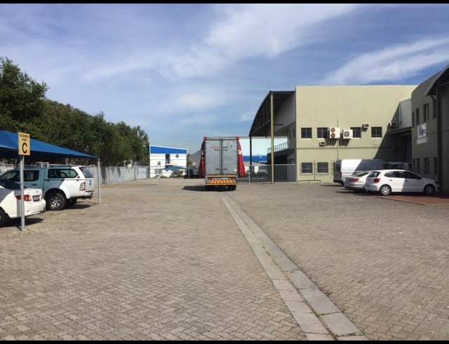 3,045M² WAREHOUSE TO LET IN NDABENI